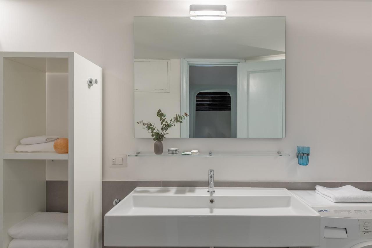 Iflat Pantheon Historic Two-Story Apartment Rome Extérieur photo
