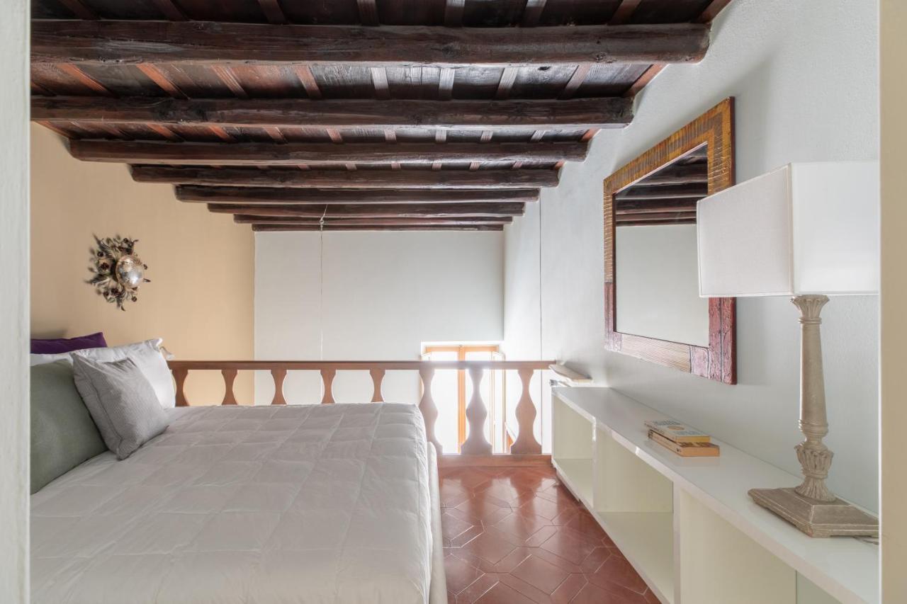 Iflat Pantheon Historic Two-Story Apartment Rome Extérieur photo
